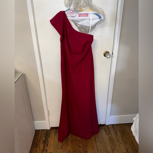 Azazie Rinna - Picture 5 of 5